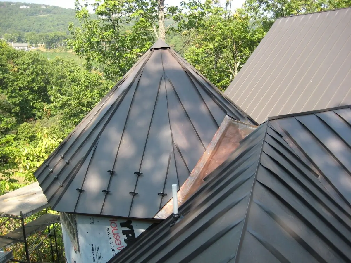 Professional Roof Tarp Installation by Craftsman Roofing in Hustons Mill